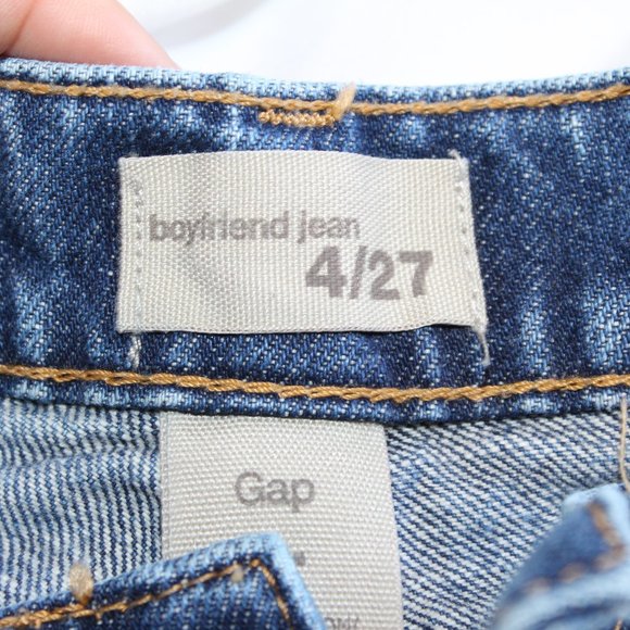 boyfriend jean shorts - Picture 2 of 9